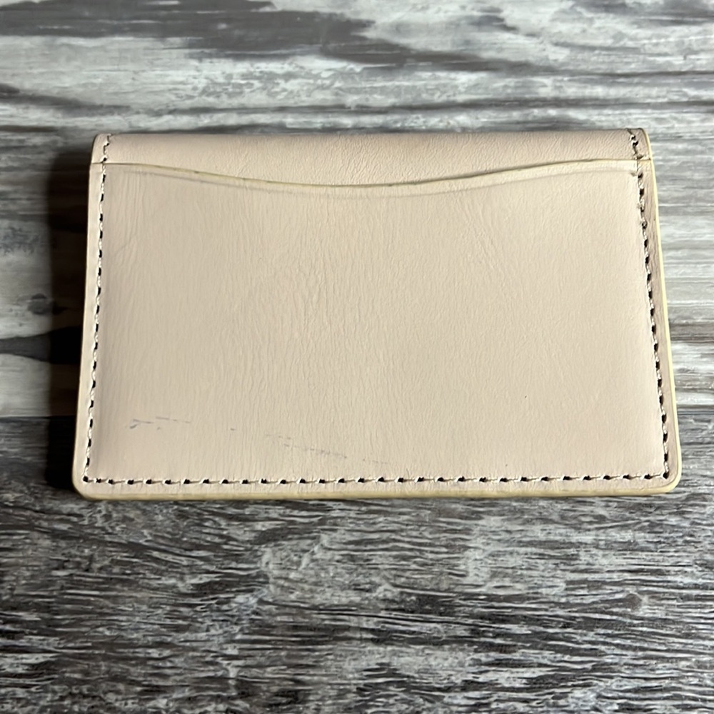 Thread  Blocking Slim Bifold Wallet with Card Protection - Picture 3 of 8